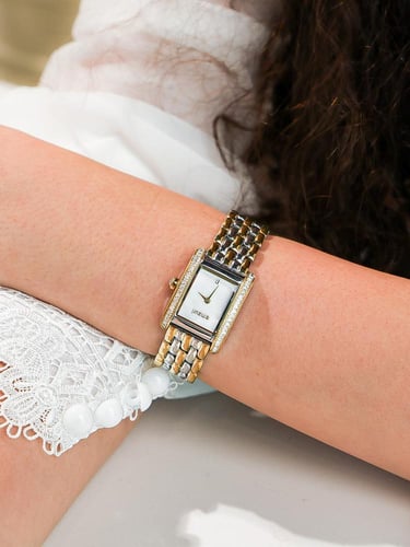 ساعة نسائية من امزوري بلون ذهبي وفضي