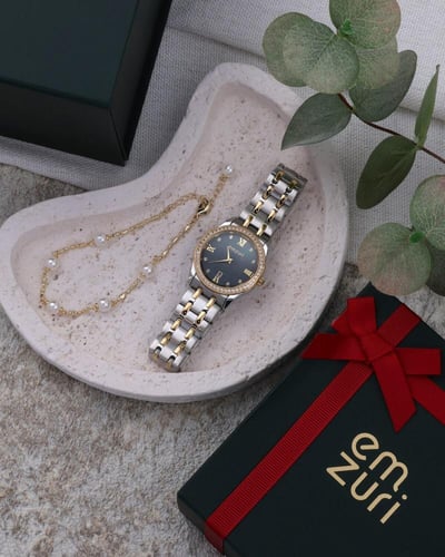 طقم هدايا نسائي بتصميم أنيق بلون ذهبي