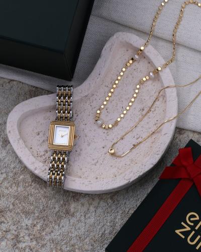 طقم هدايا نسائي بتصميم جذاب