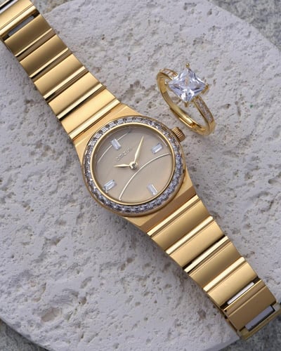 طقم هدايا نسائي بتصميم راقي