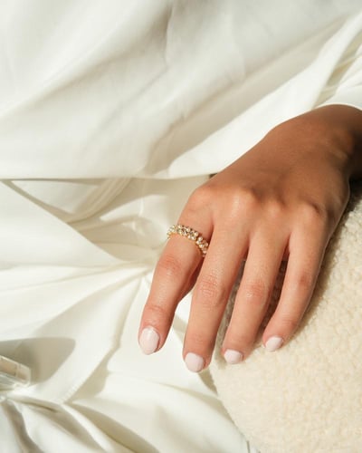 خاتم نسائي ذهبي عصري من ايمزوري