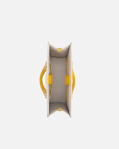 شنطة نسائية كلاسيك بلون أصفر وبيج من امزوري