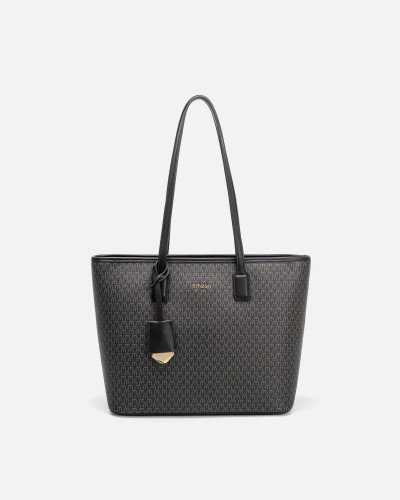 شنطة نسائيه من الجلد المنقوش الأسود