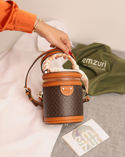 شنطة نسائية إمزوري بلون بني
