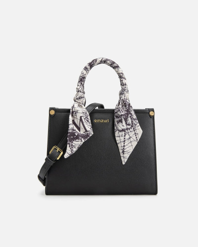 شنطة إمزوري النسائية بلون أسود