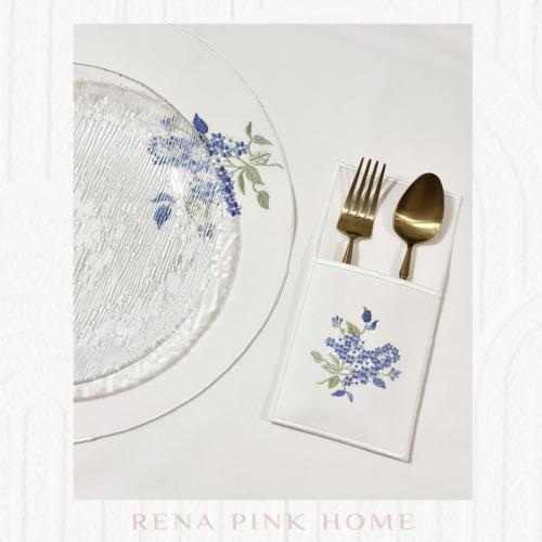 طقم سفرة لشخصين ( 2 مفرش + 2 جيب ملاعق )