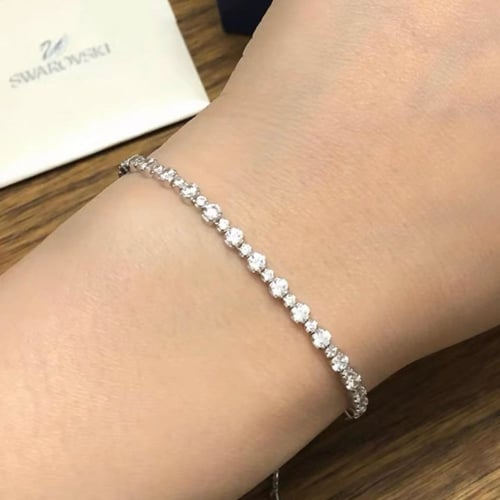 سوارة سواروفسكي