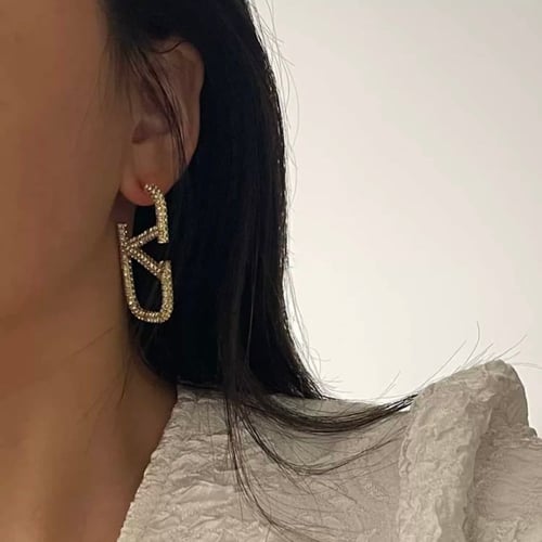 حلق فالنتينو كبير