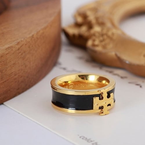 خاتم توري بورش