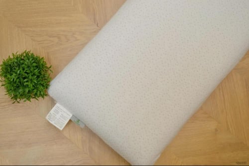 مخدة ميموري فوم طبية