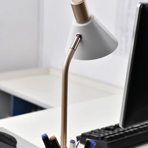 مصباح LED مع حامل للأقلام وشاحن لاسلكي