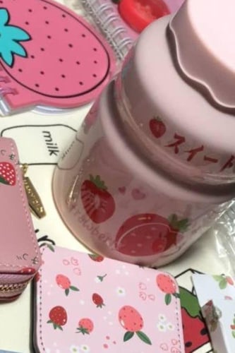كوب الفراوله STRAWBERRY MUG