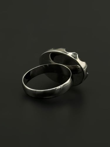 قاتم | خاتم ملكي شنكار بيضاوي فضة عيار 925 - أسود