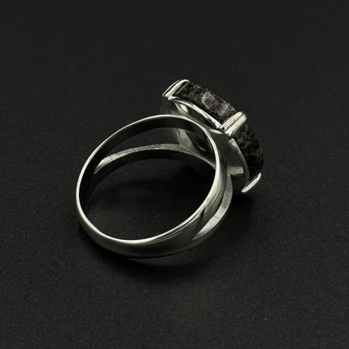 توروس | خاتم ملكي دائري فضه عيار 925 - أسود معرق