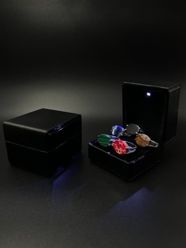 قاتم | خاتم ملكي مستطيل فضه عيار 925 - أسود