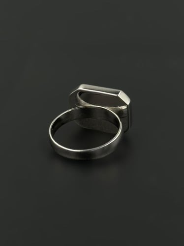 توروس | خاتم ملكي معين فضة عيار 925 - أسود معرق