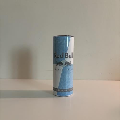 مق ريدبول الازرق الفاتح