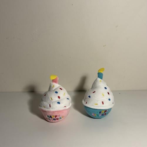 دمية كعكة ميلاد