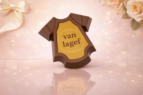 A kilogram of chocolate printed with the name T-sh...