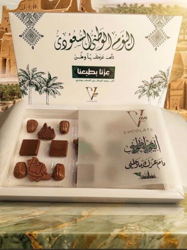 بوكس عزنا بطبعنا