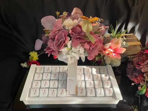 Trays with roses