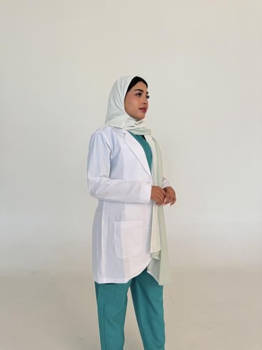 طرحه مكس لون تفاحيي مع لون اف وايت