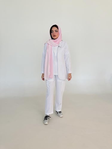 طرحه مكس لون وردي مع لون اف وايت