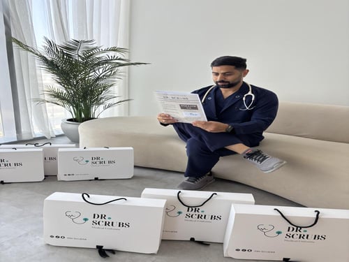 جاكيت رجالي كحلي - Men's navy blue jacket