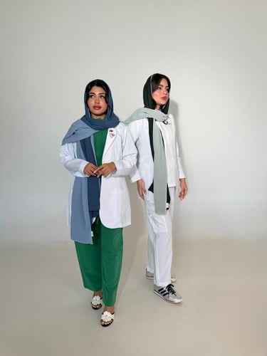 طرحه مكس لون رمادي مزرق مع لون رمادي ثلجي