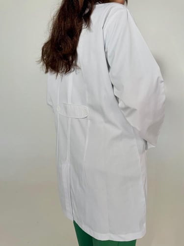 لابكوت نسائي كلاسك - Classic women's Lab coat