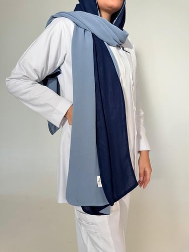 طرحه مكس لون كحلي مع لون رمادي ثلجي