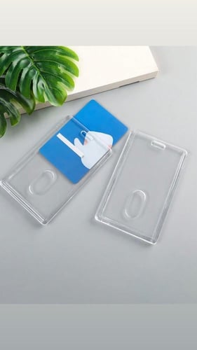 حامل بطاقة التعريف بلاستيك - ID Card Holder