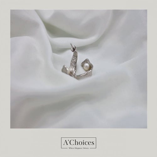 اقراط مميزة مصنوعة من الفضة عيار 925 مع لؤلؤ