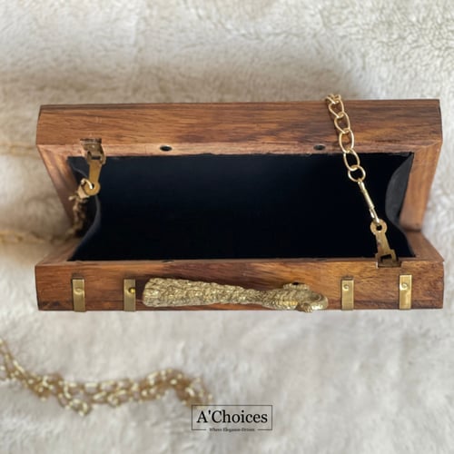 حقيبة نسائية هندية مصنوعة يدوياً من الخشب مع سلسلة...