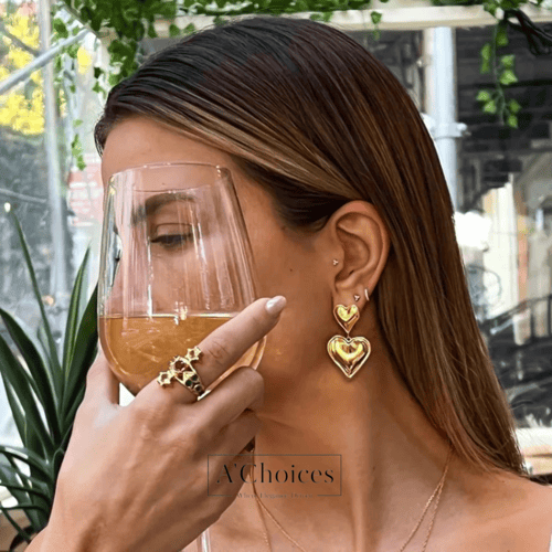 أقراط على شكل قلبين