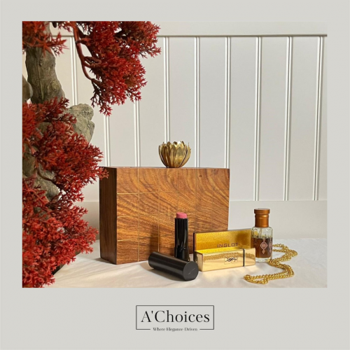 حقيبه يد هندية مصنوعة يدوياً من الخشب مع سلسلة ذهب...