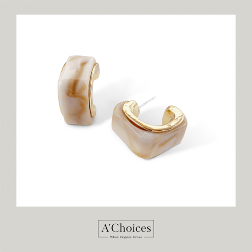 اقراط مطلية بالذهب مصنوعة من الريزن المموج بألوان...