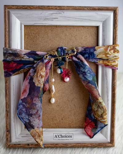 دبوس بروش المطلي بالذهب عيار 14 مع اللؤلؤ الزراعي