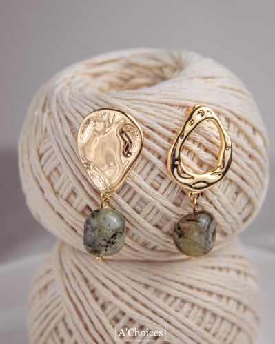 أقراط مصنوعة من النحاس المطلي بالذهب مع حجر أخضر غ...