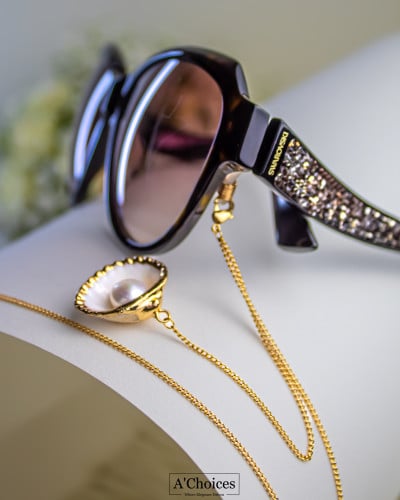 سلسلة نظارة مصنوعة يدوياً مطلية بالذهب مع الأصداف...