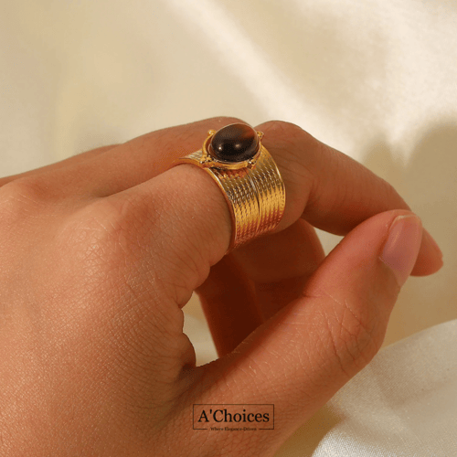 خاتم عريض مطلي بالذهب مع حجر عسلي بلونين ذهبي وفضي...