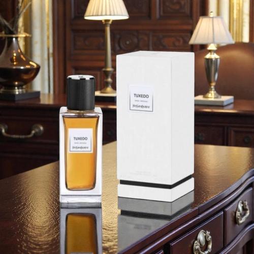 عطر Tuxedo