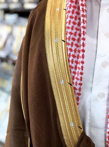 بشت رجالي ملكي رسمي لون أشقر دقة ملكيه قماش صوف 80...