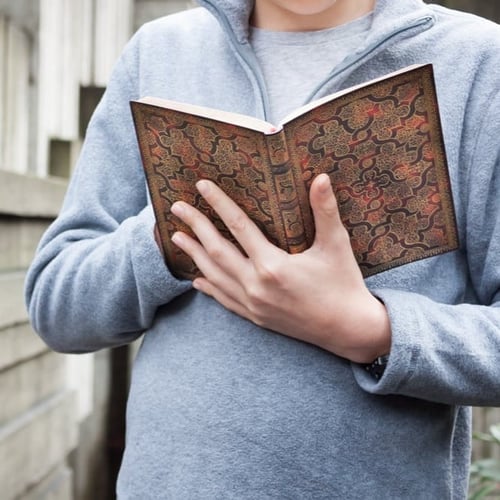 دفتر Mystique - مقاس وسط " مخطط "