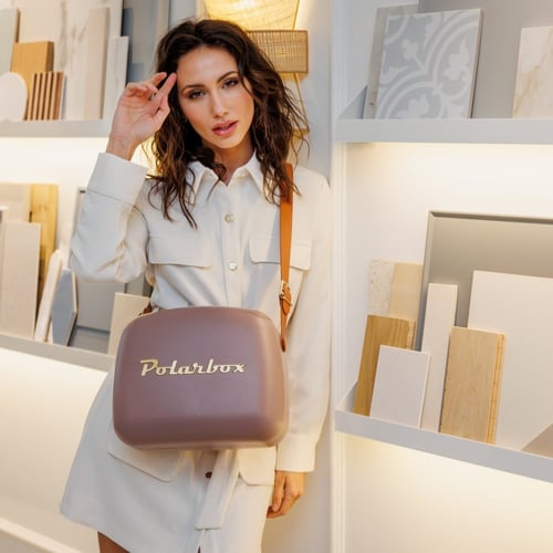 حقيبة غداء كلاسيك موف: الأناقة والعملية معًا