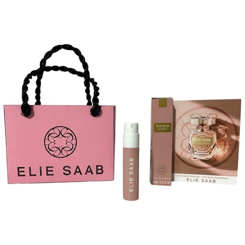 توزيعات ايلي صعب عينة مع الكيس