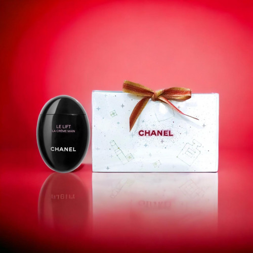 كريم شانيل لتنعيم و تعزيز وتجانس وتجديد حيوية اليد...