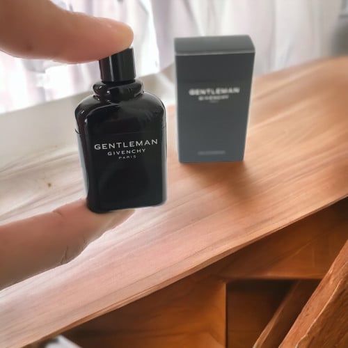 عطر ميني جينتل مان من جيفنشي