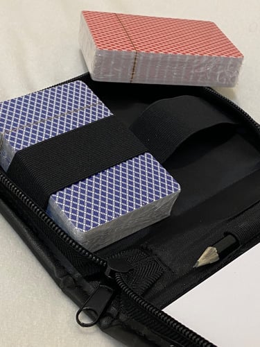 حقيبة لحفظ الورق + ورقتين بلوت