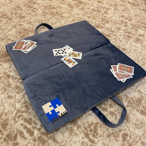 حقيبة للعب البلوت